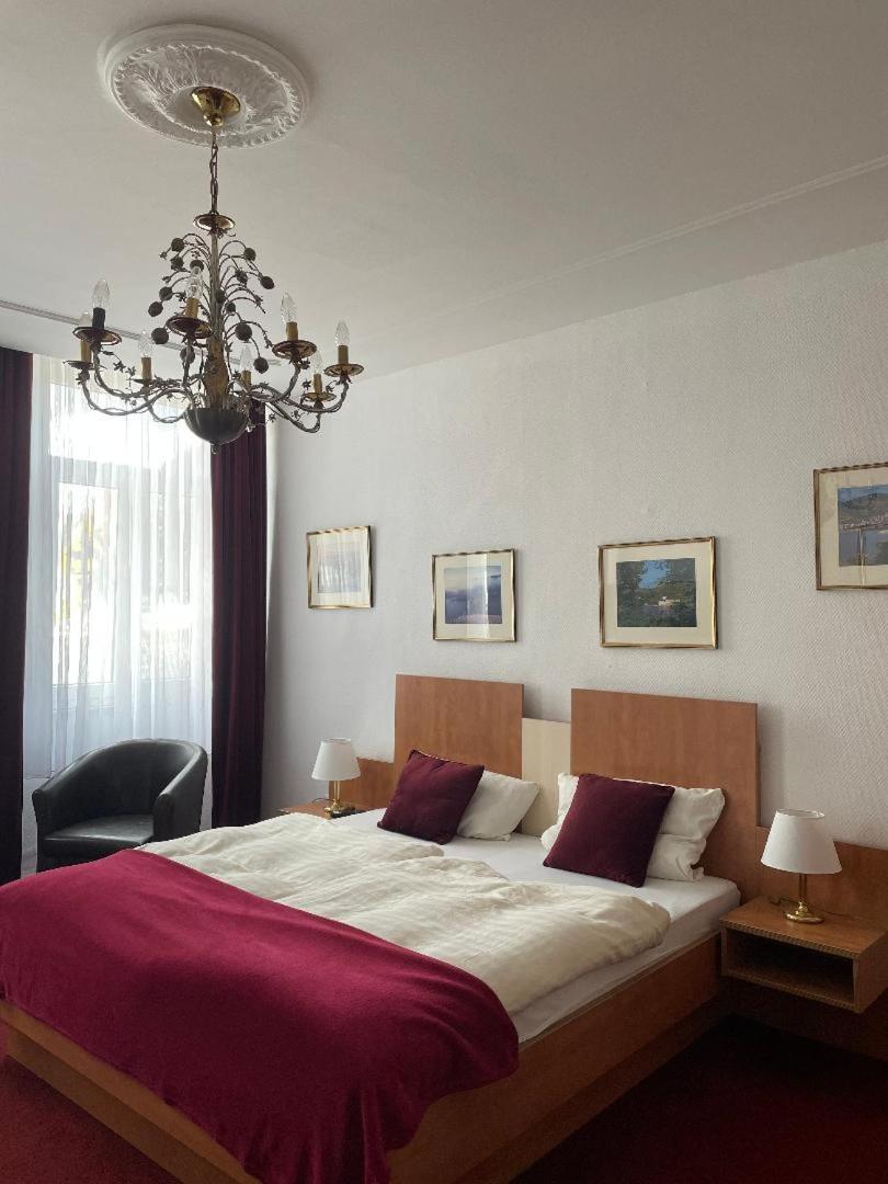 Hotel Zum Goldenen Loewen Sankt Goar Exterior photo